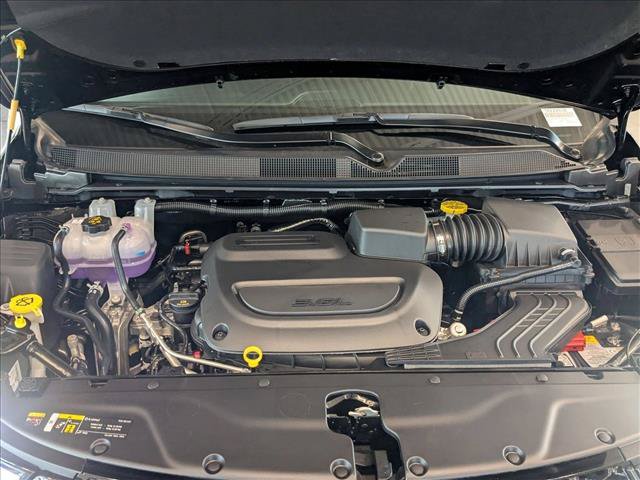 New 2026 Chrysler Pacifica Select w/ S Appearance Package FWD image 16