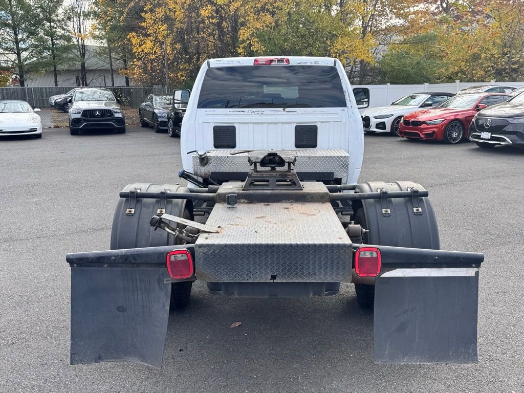 Used 2024 RAM 5500 Tradesman w/ Chrome Appearance Group image 7