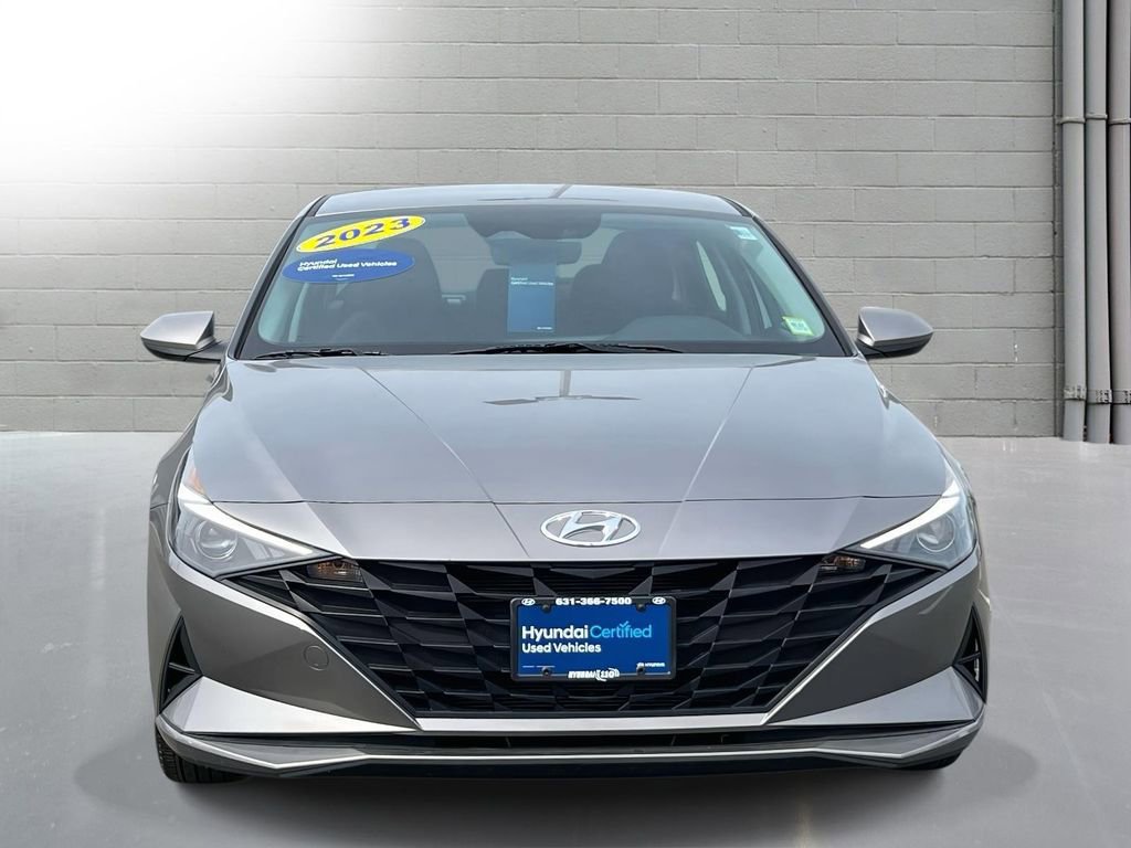 Used 2023 Hyundai Elantra SEL image 2