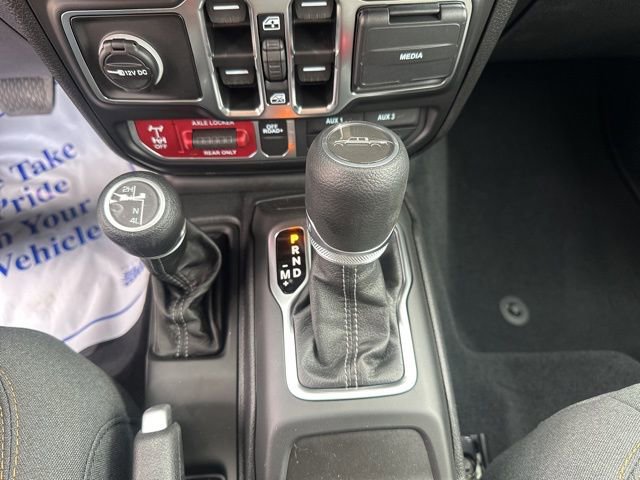 New 2025 Jeep Gladiator Willys image 31