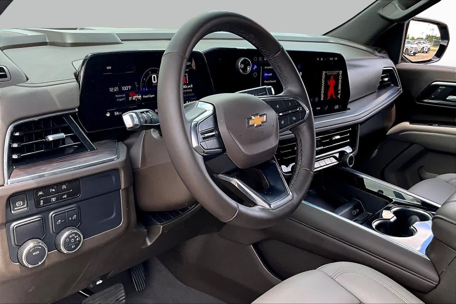 Used 2025 Chevrolet Tahoe LT w/ Comfort Package RWD image 15