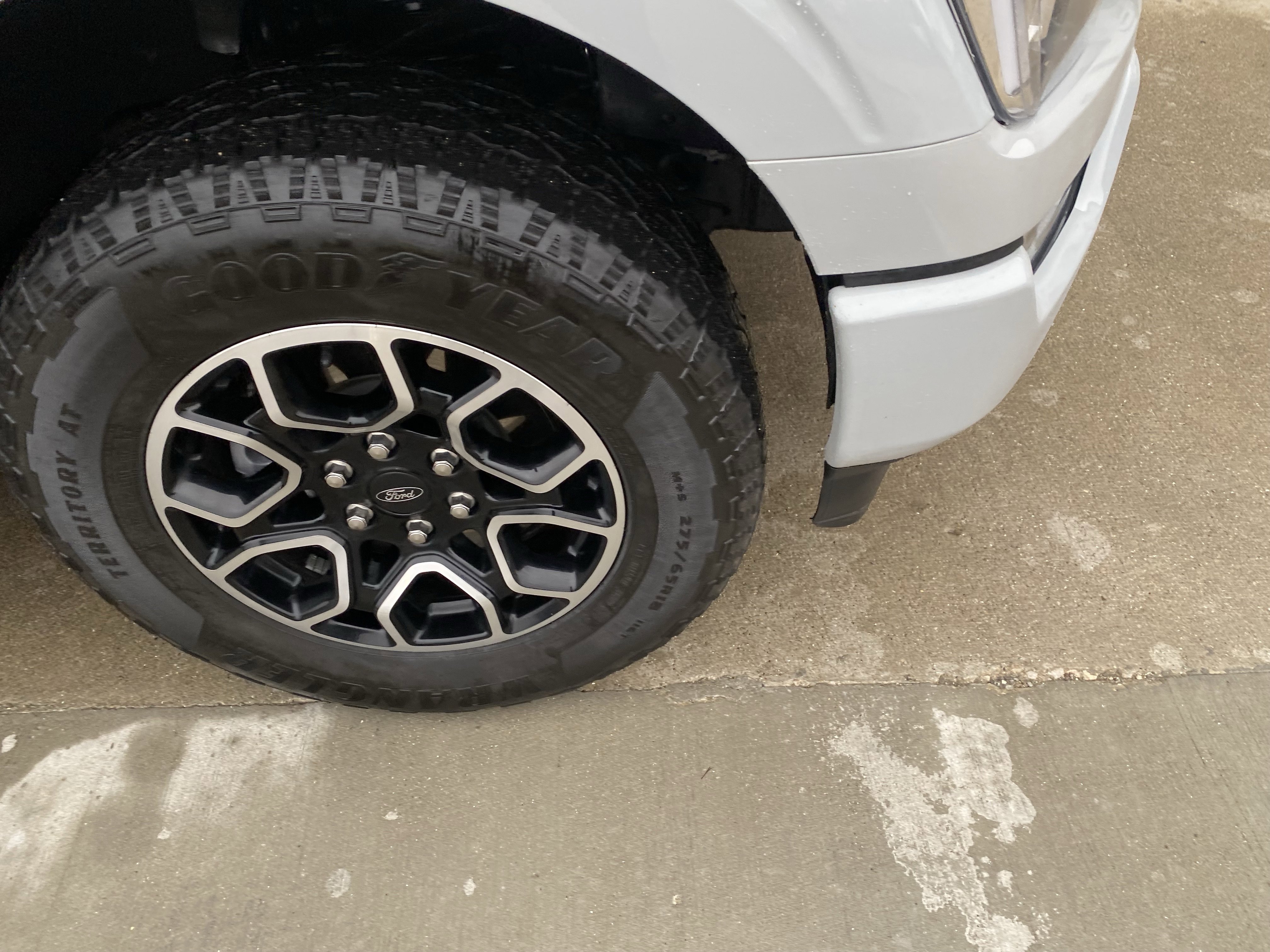 Used 2023 Ford F150 XLT w/ Equipment Group 302A High image 4