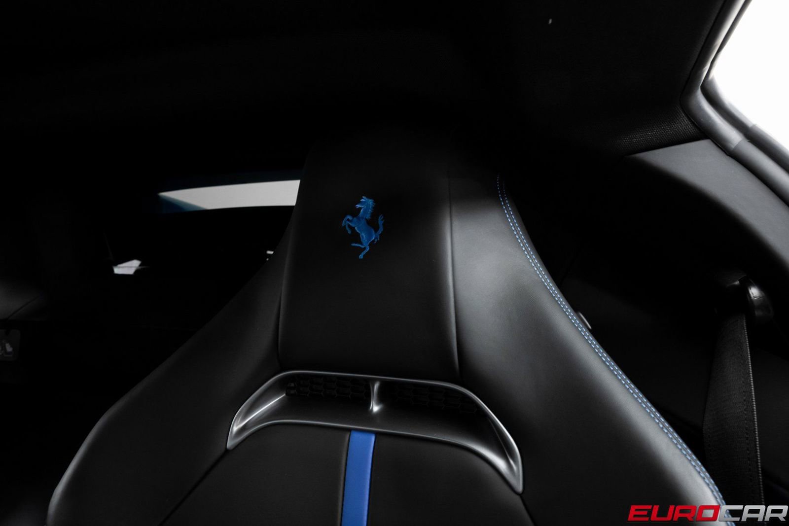 Used 2022 Ferrari SF90 Stradale image 39