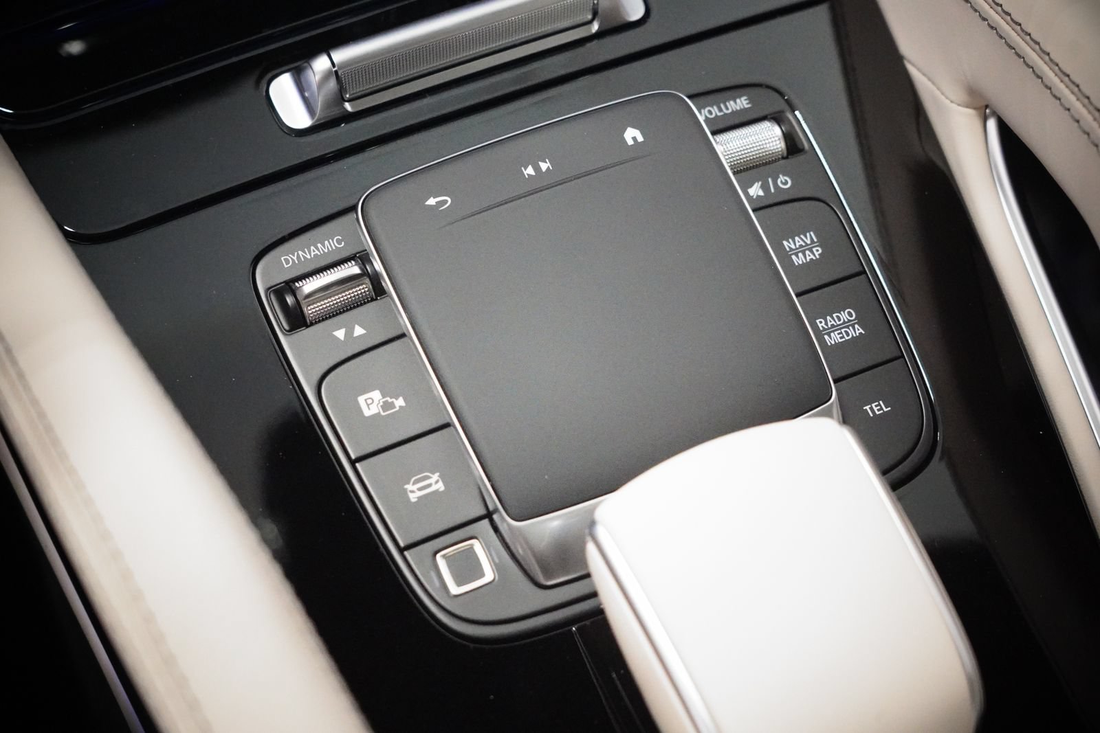 New 2026 Mercedes-Benz GLS 63 AMG 4MATIC image 32