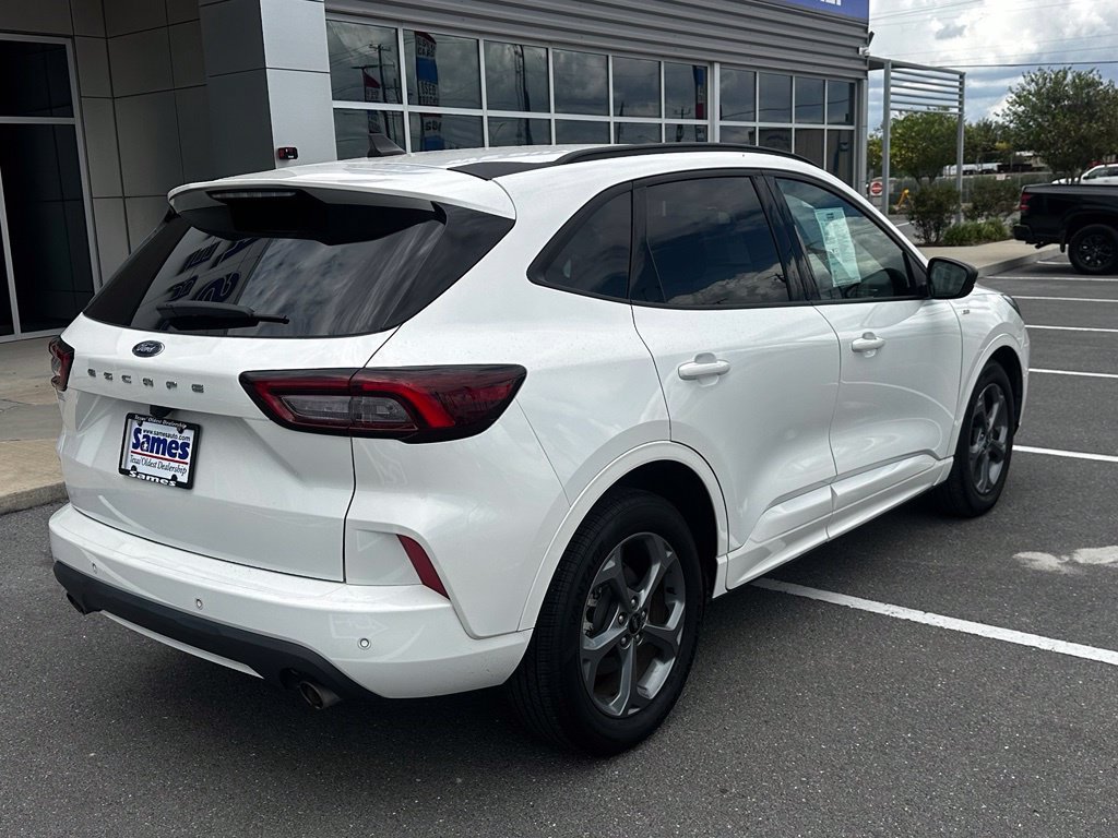 Certified 2023 Ford Escape ST-Line w/ Tech Pack #1 FWD image 12