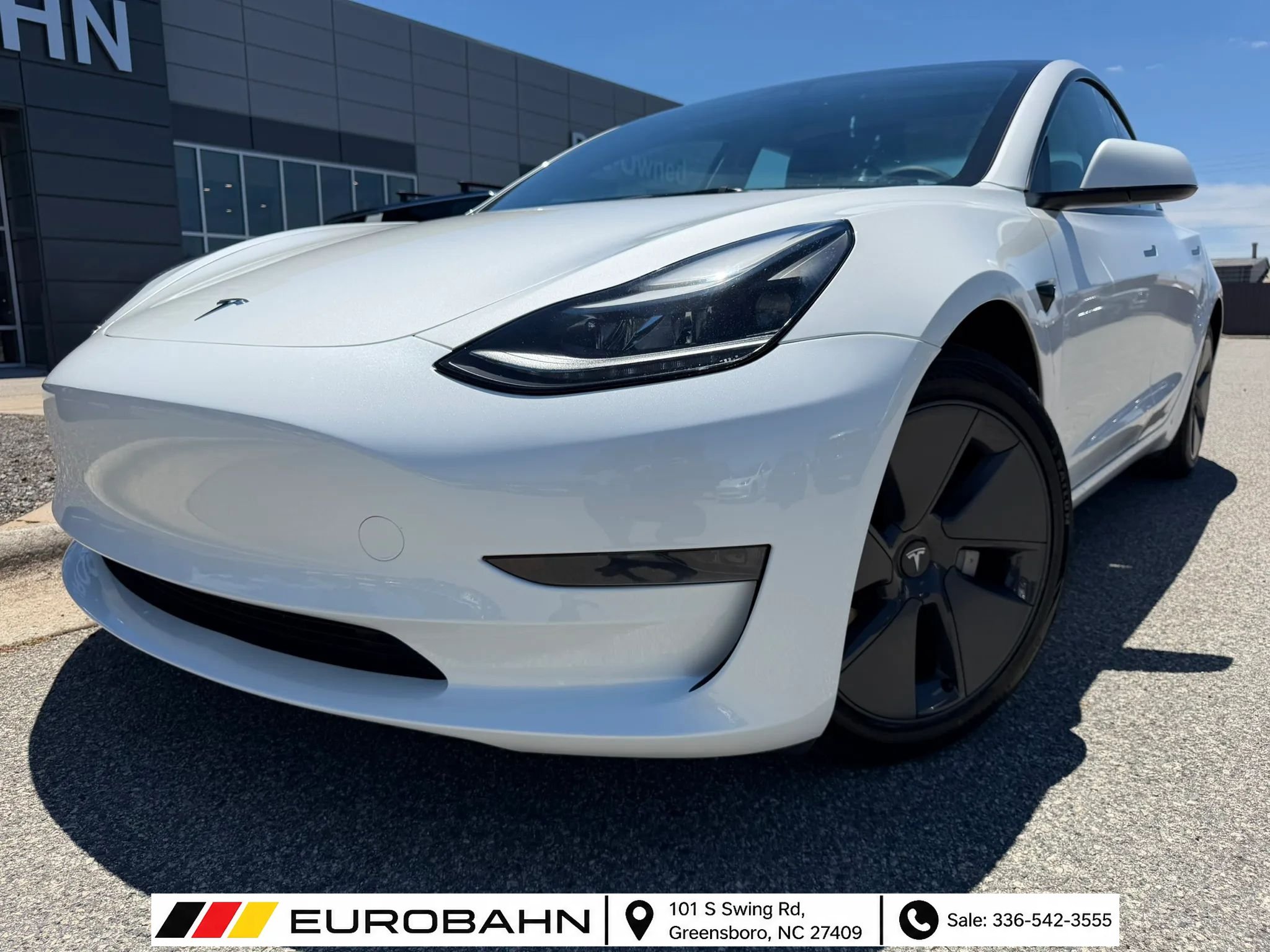 Used 2023 Tesla Model 3 Standard Range RWD image 1