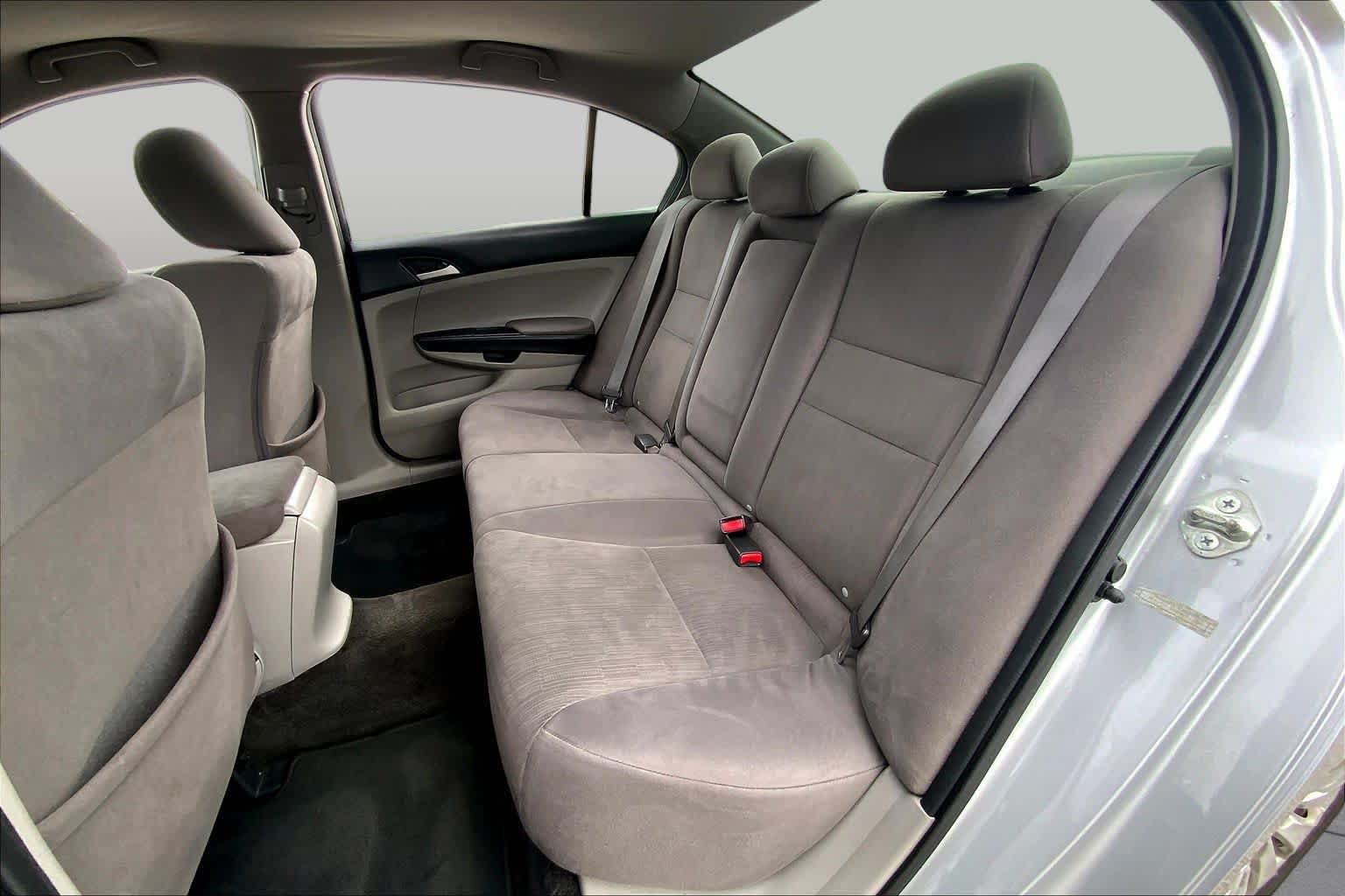 Used 2011 Honda Accord LX image 19