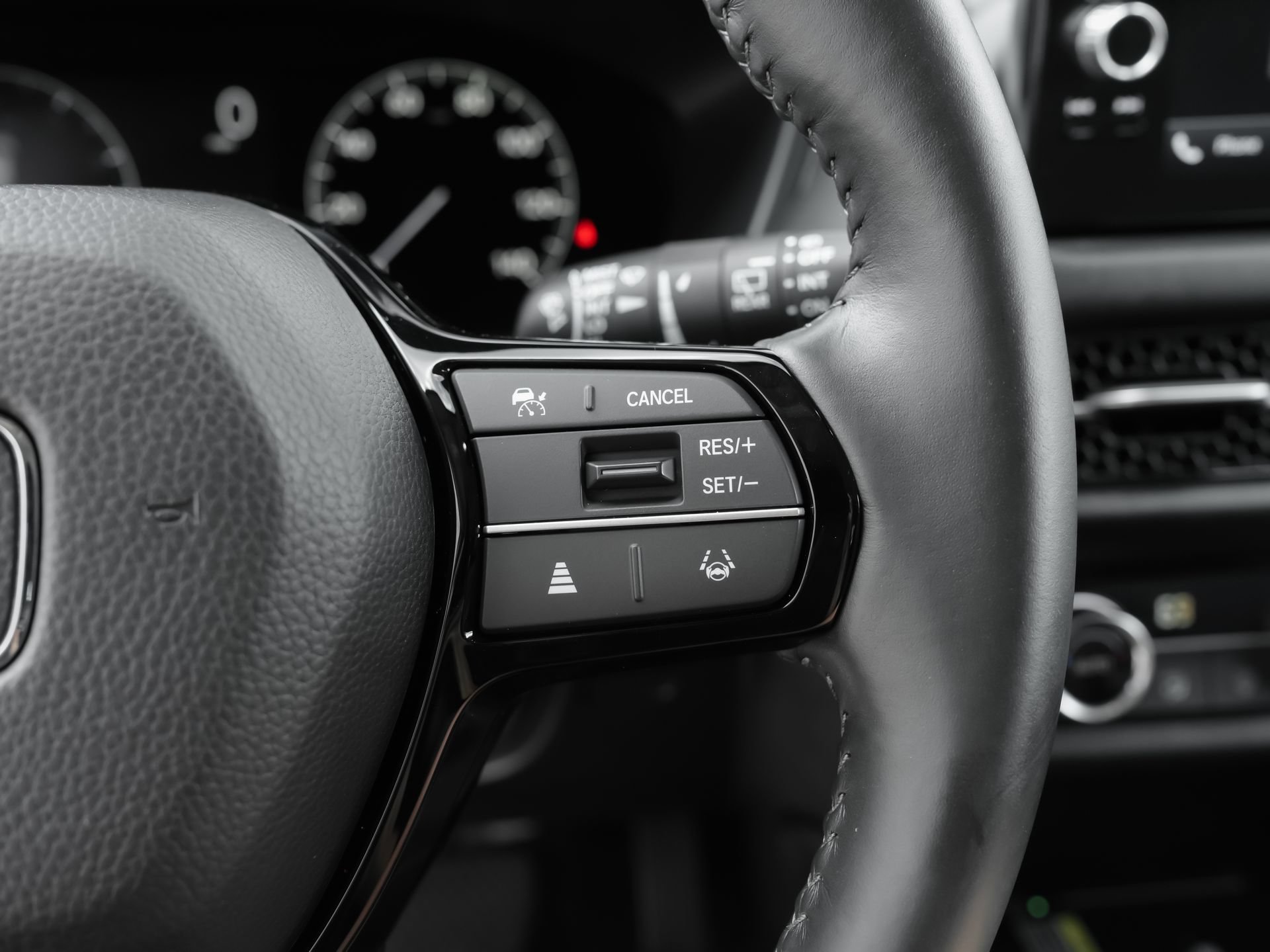 Used 2024 Honda HR-V EX-L image 17