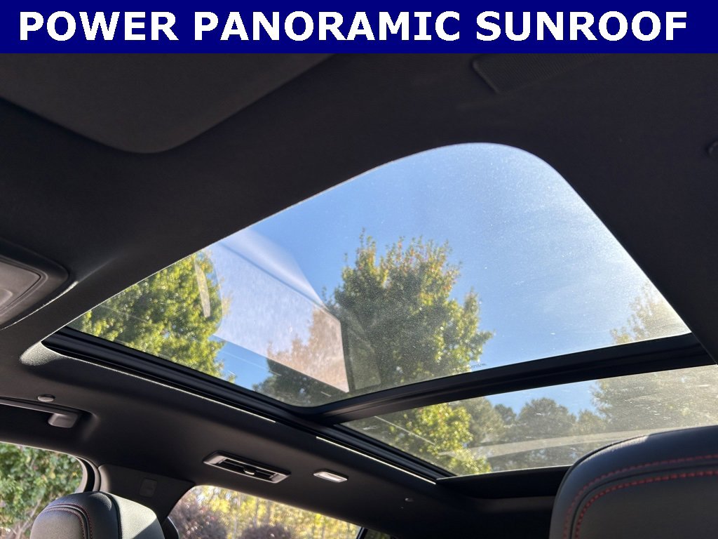 Used 2024 Chevrolet Traverse RS w/ LPO, Floor Liner Package image 3