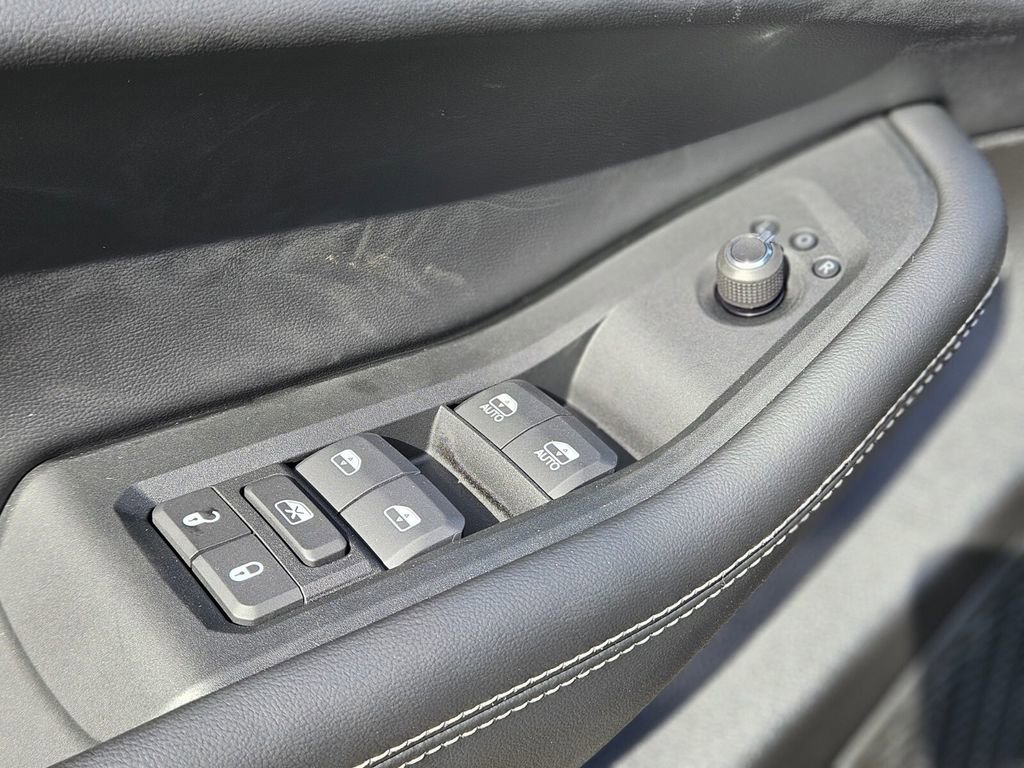 New 2025 Jeep Grand Cherokee Limited image 17