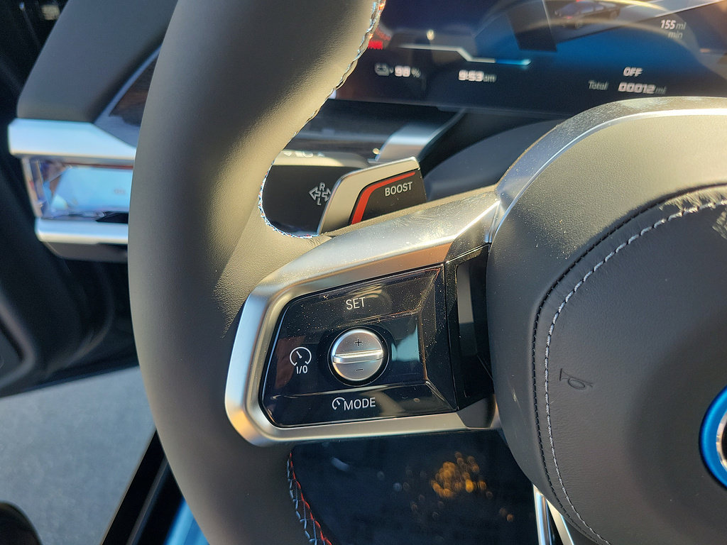 New 2026 BMW i7 M70 w/ Executive Package AWD/4WD image 25