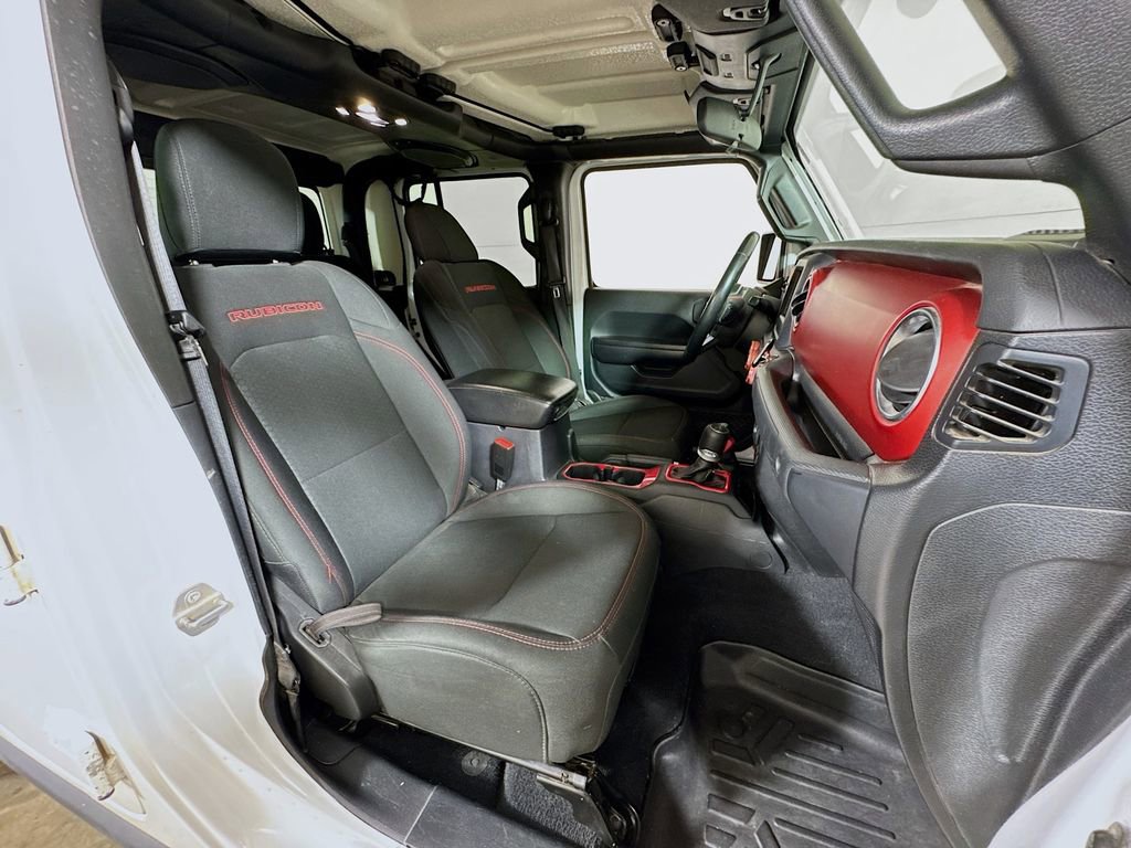 Used 2020 Jeep Gladiator Rubicon w/ Trailer Tow Package AWD/4WD image 24