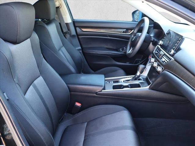 Used 2018 Honda Accord EX image 27