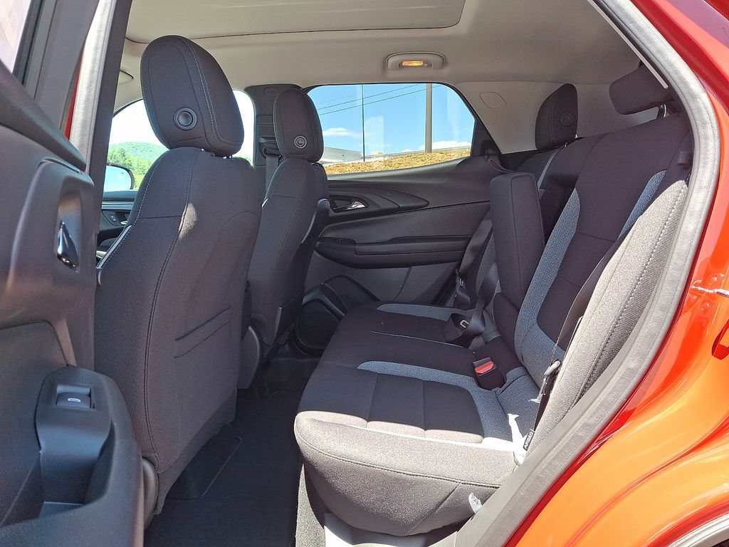 New 2026 Chevrolet TrailBlazer LT w/ Convenience Package FWD image 5