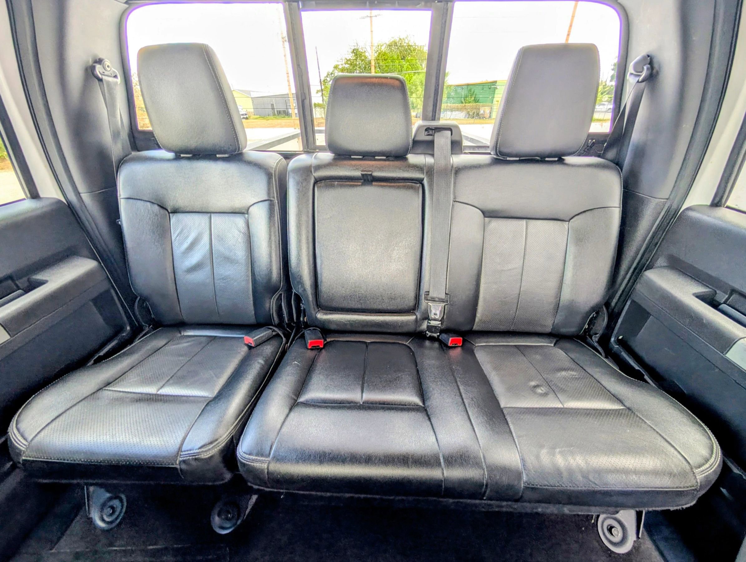 Used 2016 Ford F350 Lariat w/ Chrome Package image 18