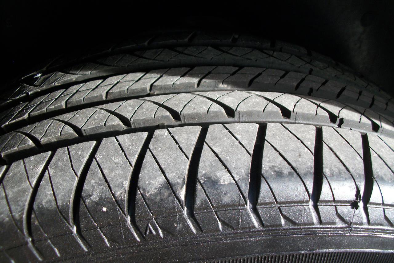 Used 2013 Ford Edge SEL image 12