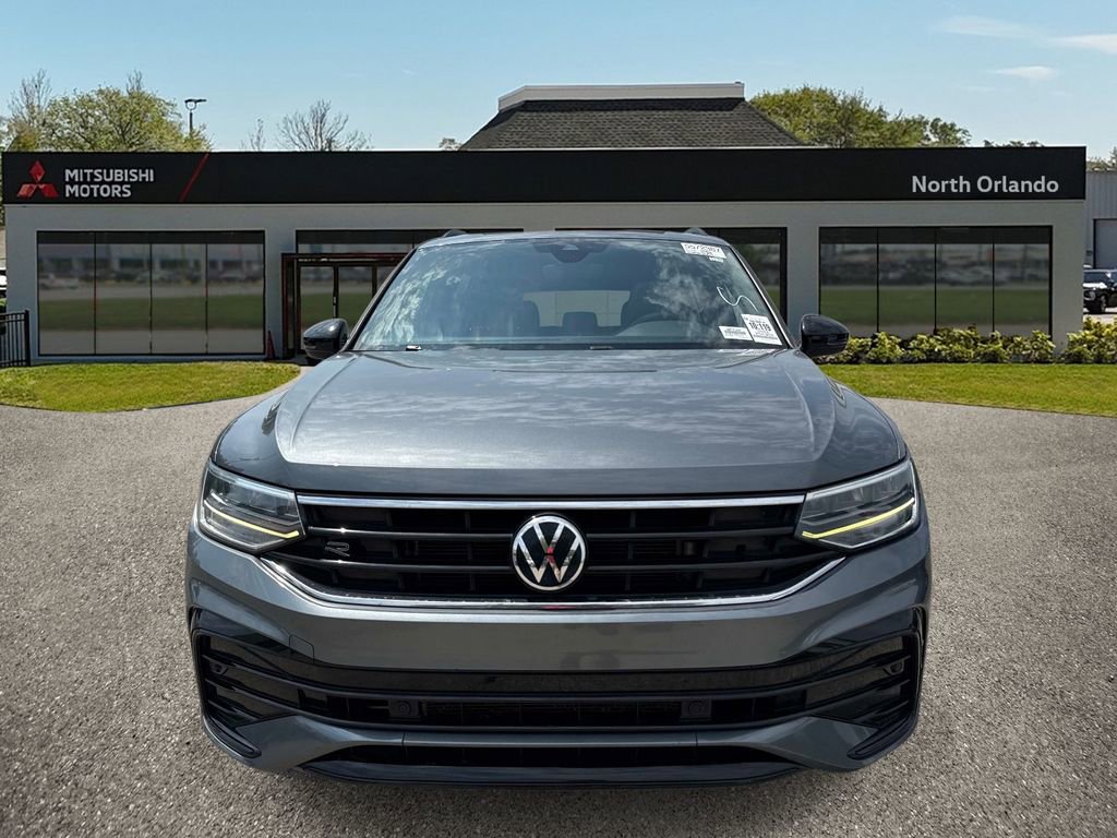 Used 2023 Volkswagen Tiguan SE R-Line image 8