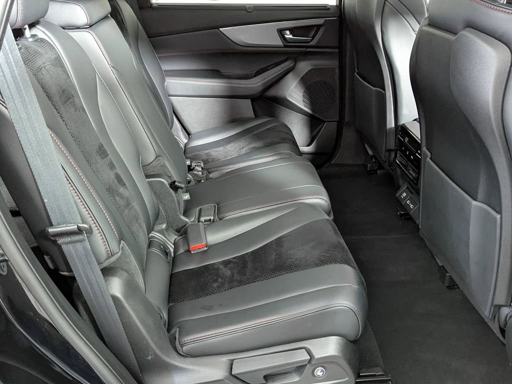 Used 2022 Acura MDX A-Spec image 40