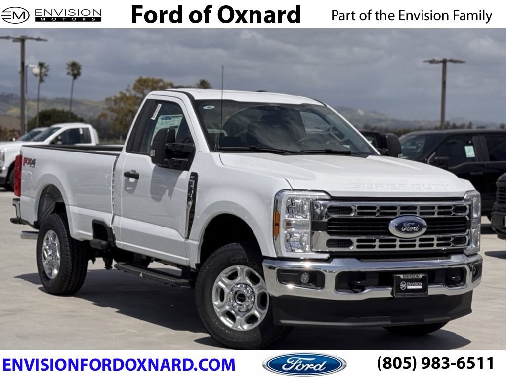New 2025 Ford F350 XLT w/ 360-Degree Camera Package