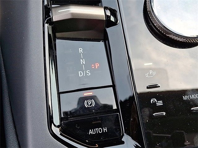 Certified 2025 BMW X3 xDrive30i w/ Premium Package image 10