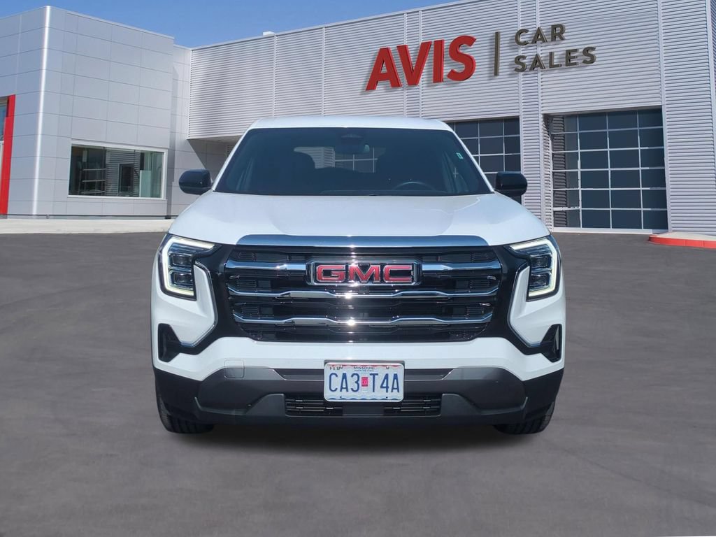 Used 2025 GMC Terrain Elevation AWD/4WD image 2