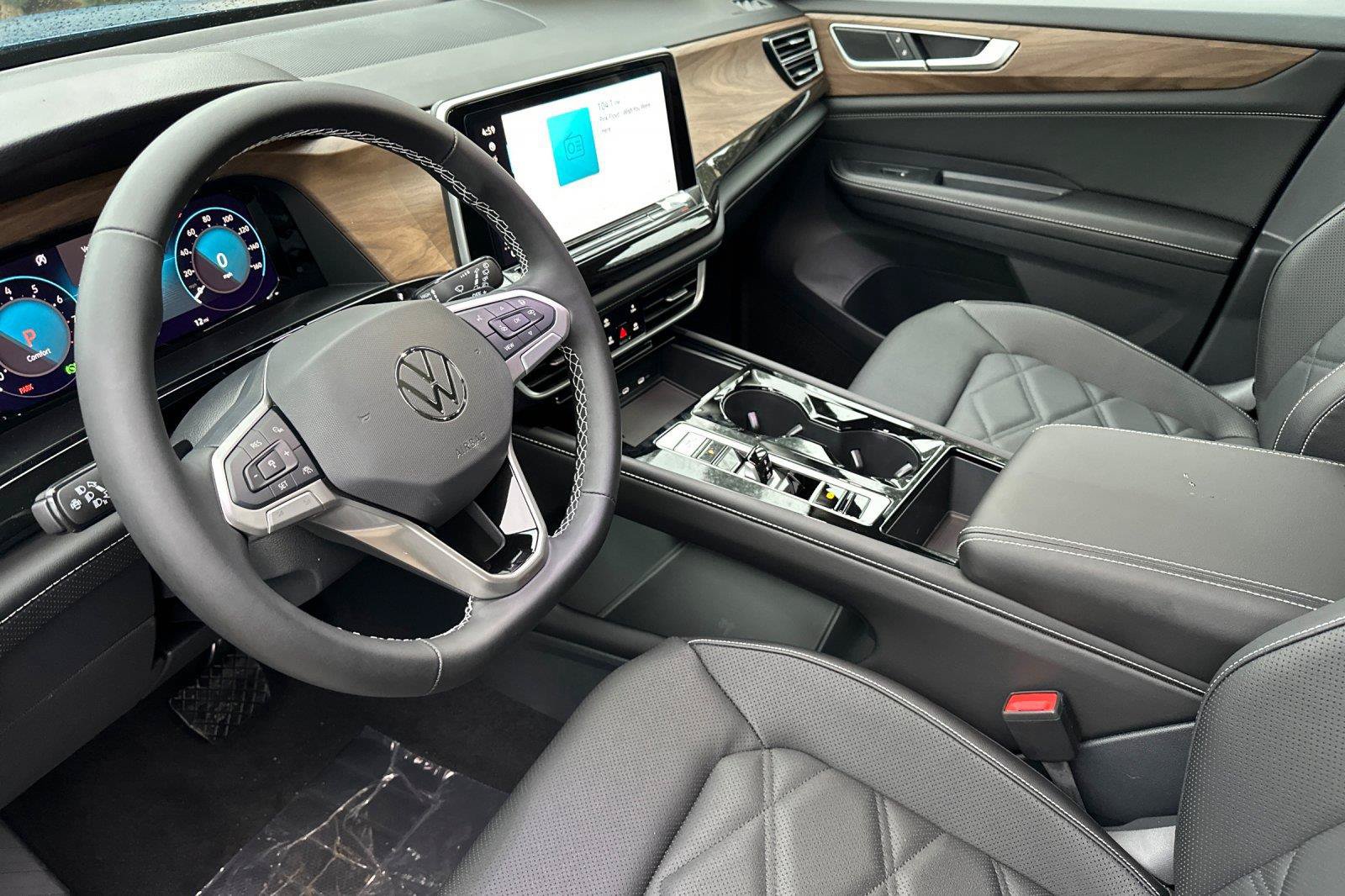 New 2026 Volkswagen Atlas SE FWD image 9