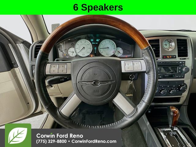 Used 2006 Chrysler 300 Touring w/ Luxury Group image 11