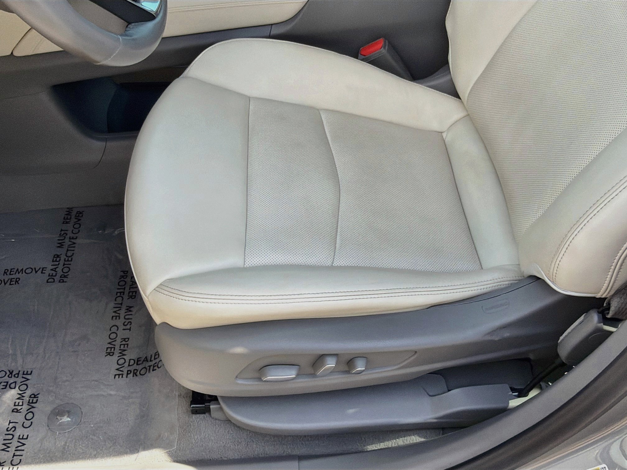 Certified 2024 Cadillac XT6 Premium Luxury w/ LPO, Floor Liner Package FWD image 20