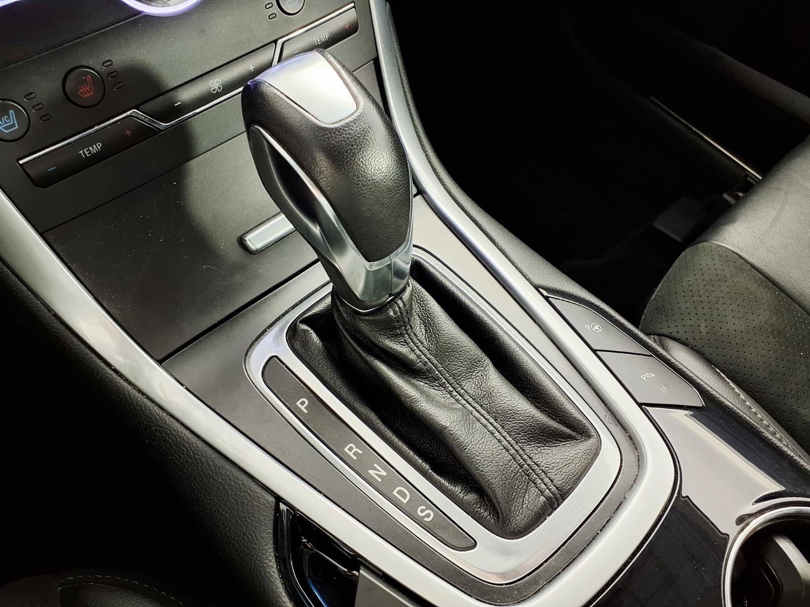 Used 2018 Ford Edge Sport w/ Equipment Group 401A AWD/4WD image 21