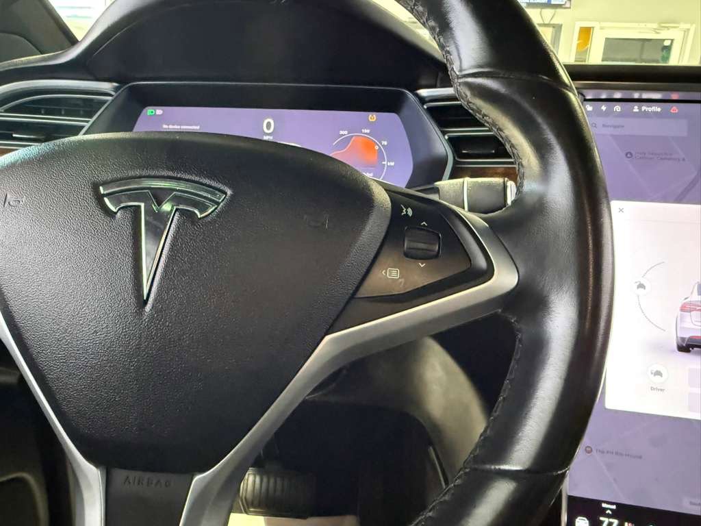 Used 2017 Tesla Model X 100D image 16