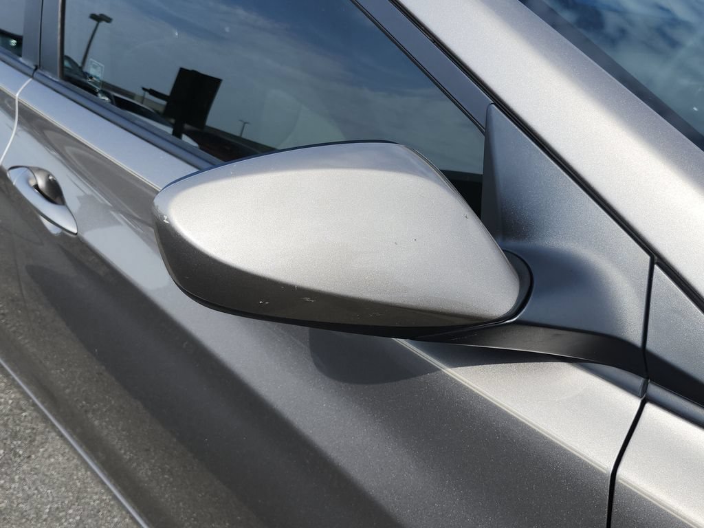 Used 2015 Hyundai Elantra SE FWD image 8