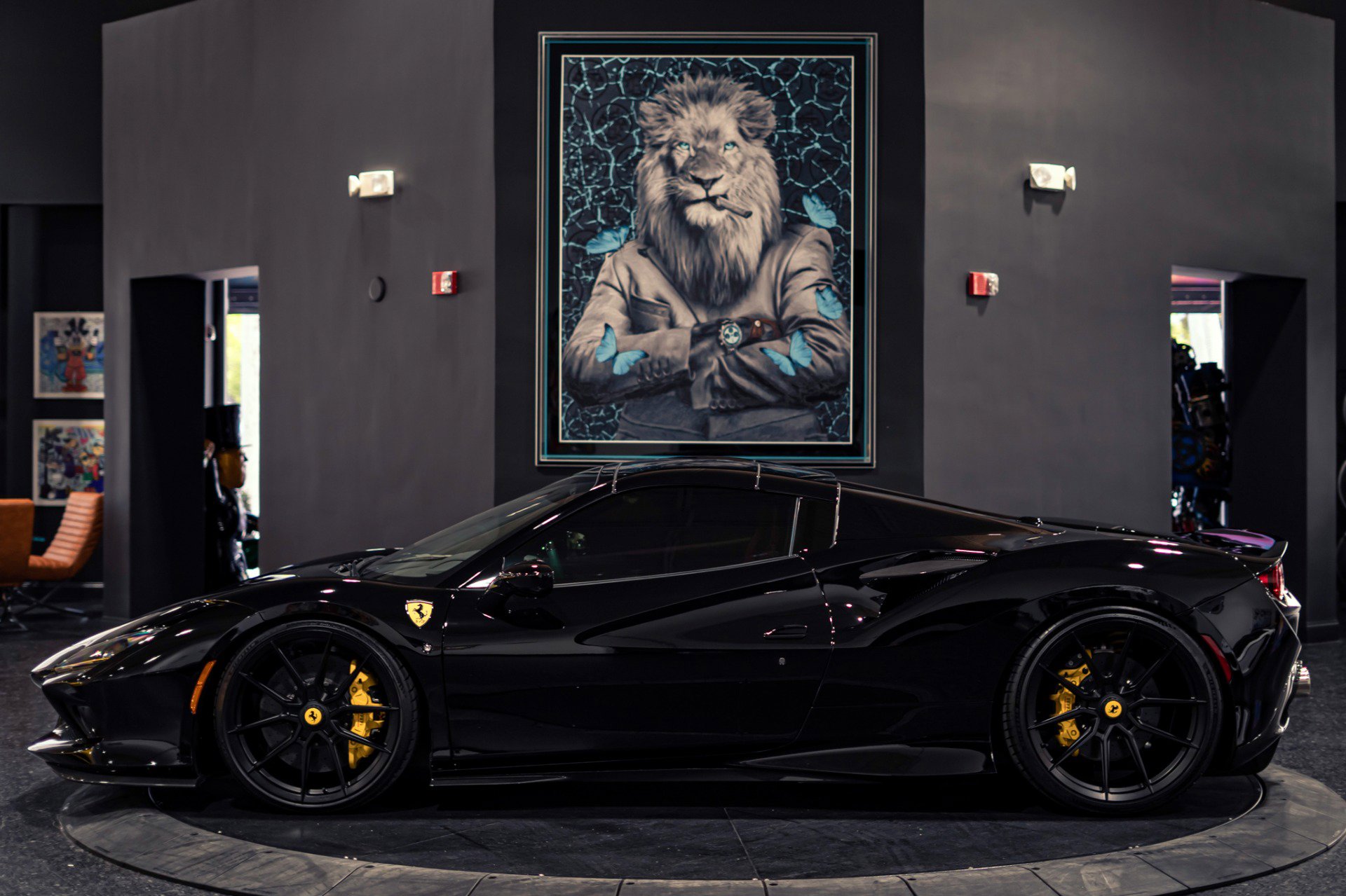Used 2023 Ferrari F8 Tributo RWD image 16