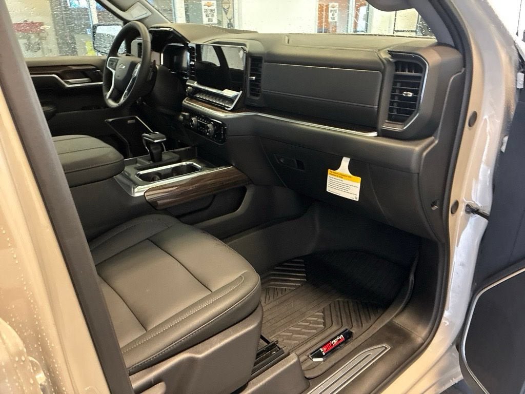 New 2026 Chevrolet Silverado 1500 RST w/ RST All Star Premium Package AWD/4WD image 44