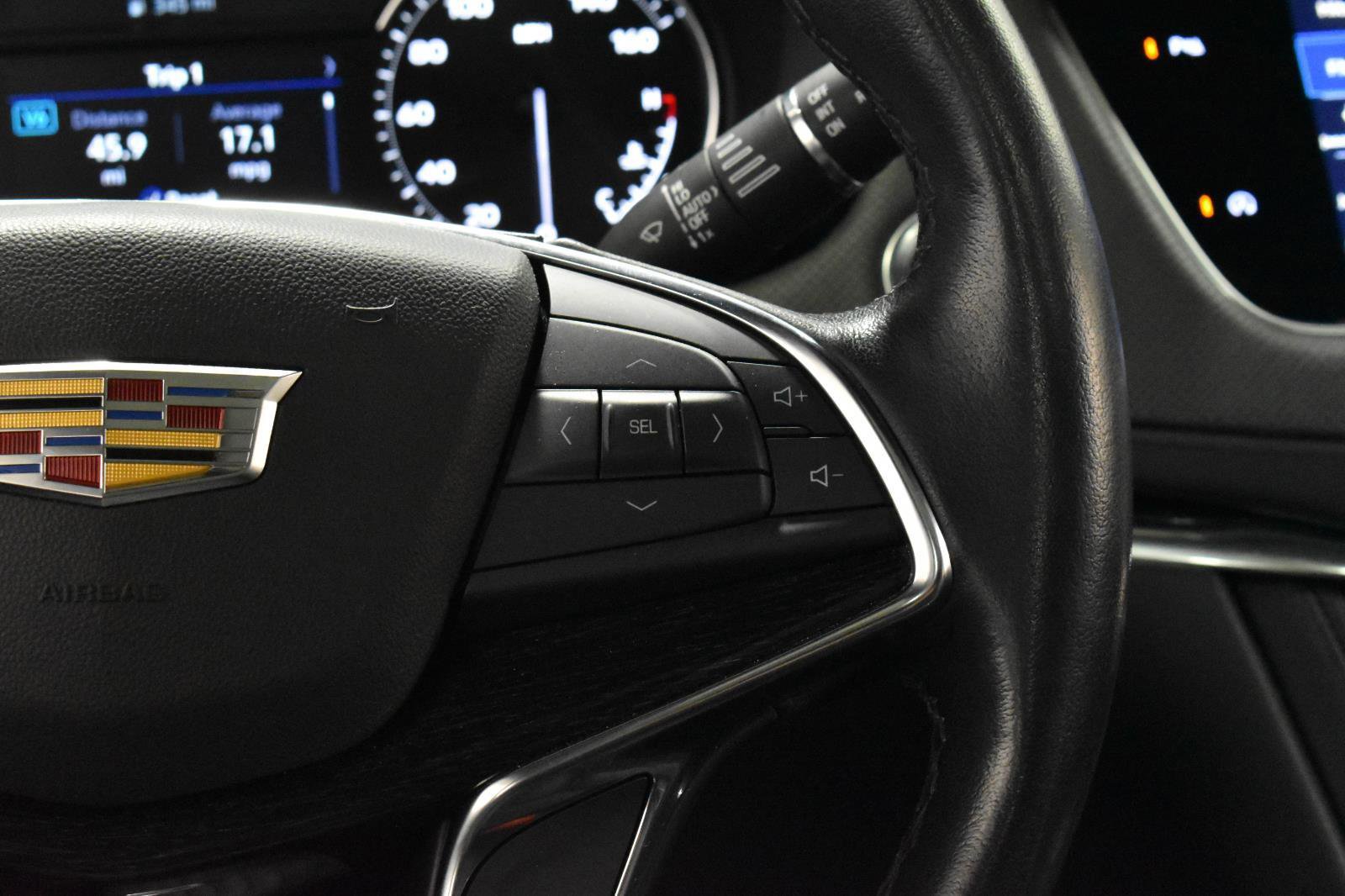 Used 2021 Cadillac XT5 Premium Luxury w/ LPO, Floor Liner Package image 9