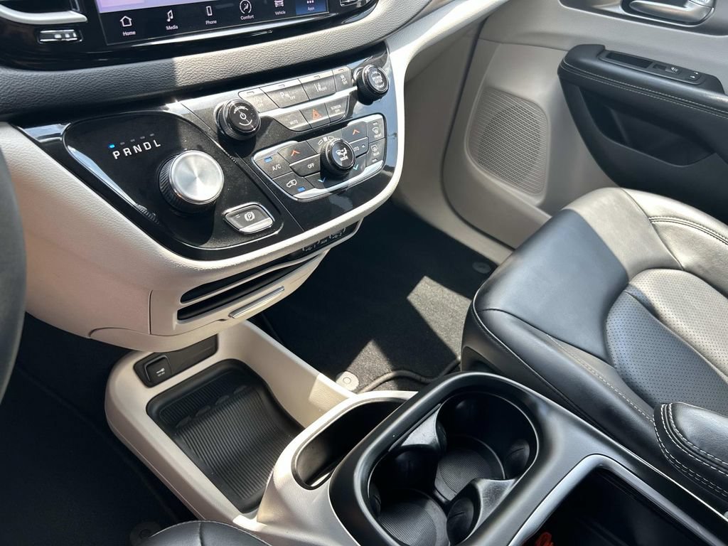 Used 2023 Chrysler Pacifica Touring-L FWD image 35