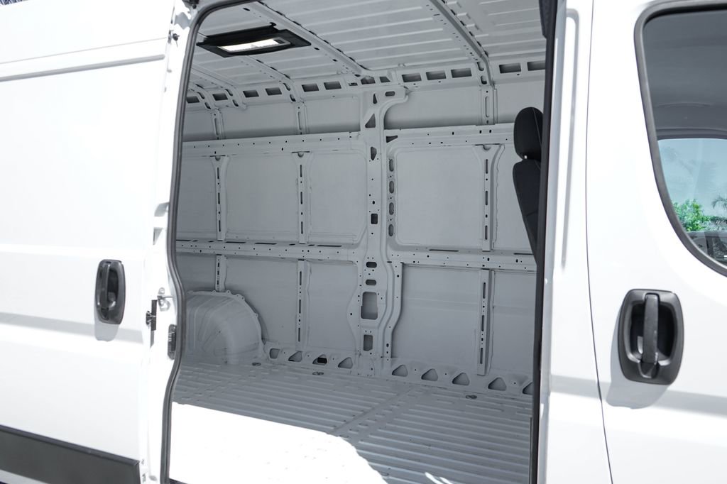Used 2024 RAM ProMaster 2500 w/ Safety Group image 14