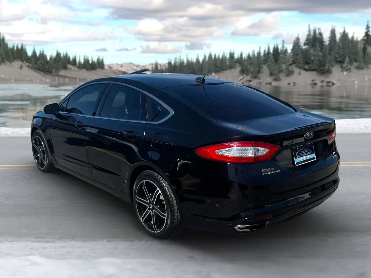 Used 2016 Ford Fusion SE w/ Equipment Group 202A FWD image 5
