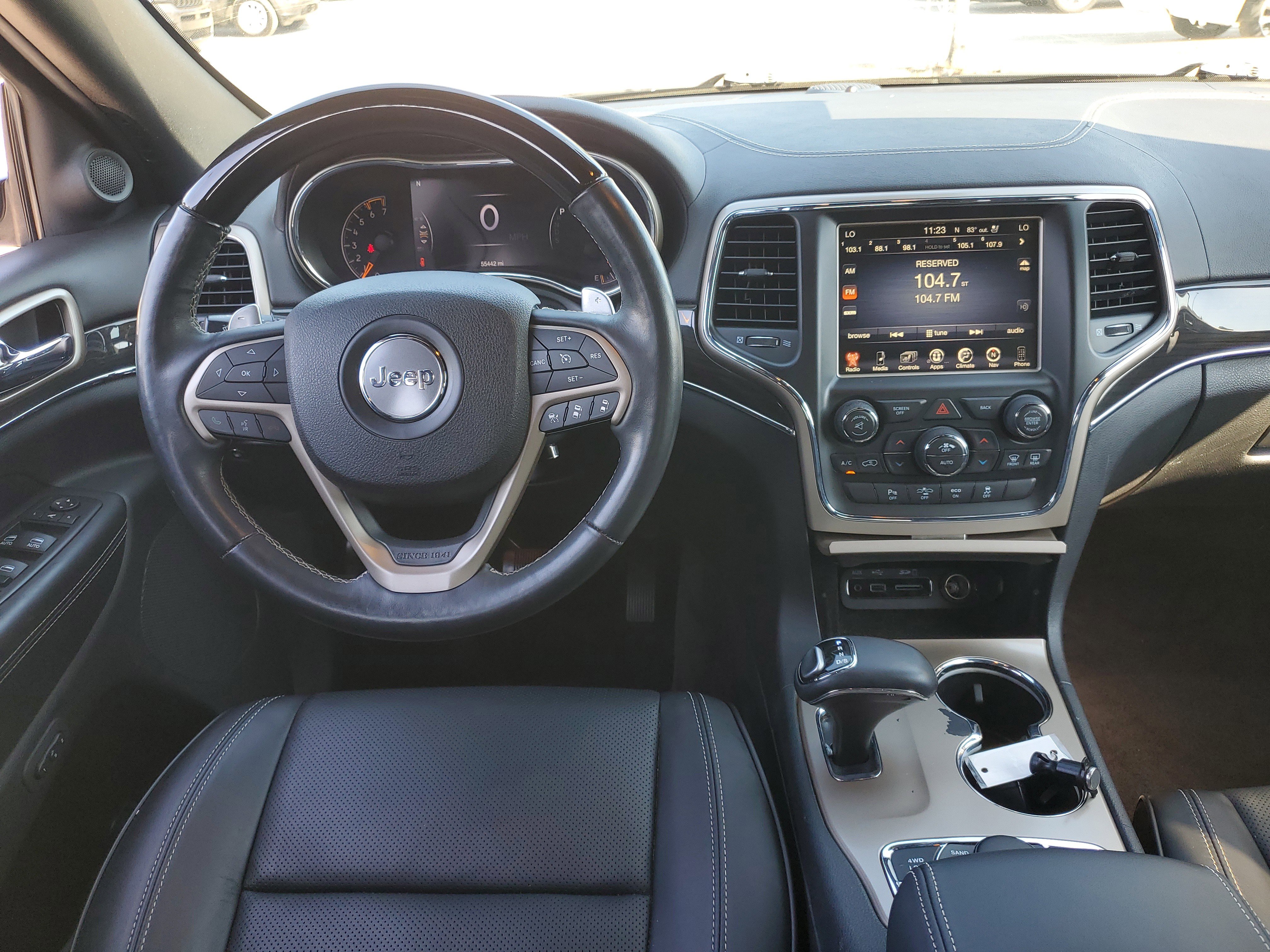 Used 2015 Jeep Grand Cherokee Overland w/ Advanced Technology Group image 12