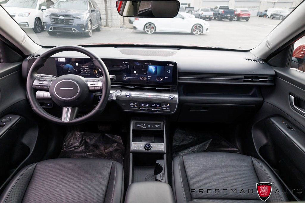 Used 2025 Hyundai Kona Limited AWD/4WD image 40