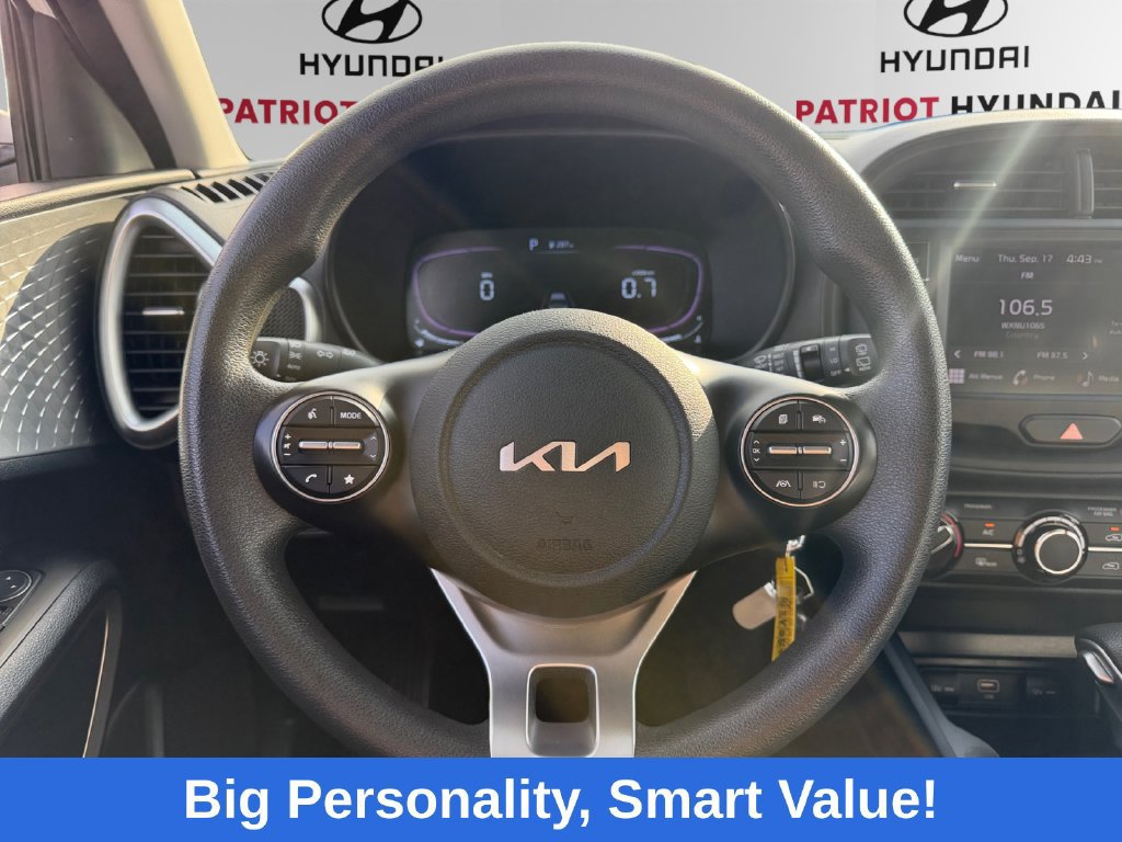 Used 2024 Kia Soul LX w/ Option Group 015 FWD image 12