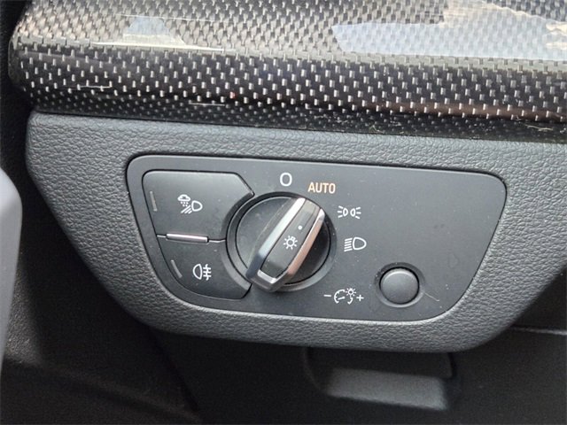 Used 2020 Audi SQ5 Premium Plus w/ Premium Plus Package image 29