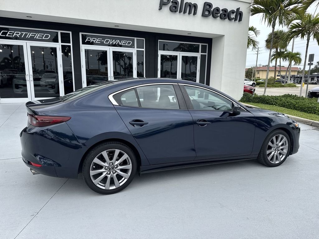 Used 2020 MAZDA MAZDA3 Sedan w/ Select Package FWD image 4