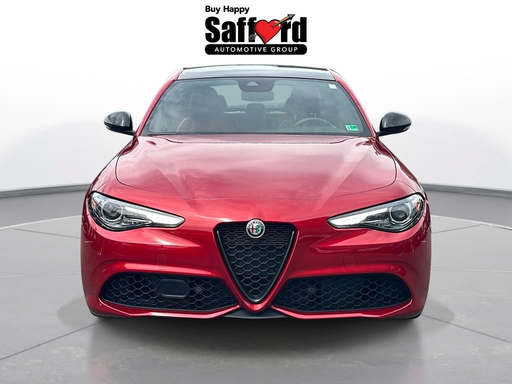 Used 2023 Alfa Romeo Giulia Veloce RWD image 8