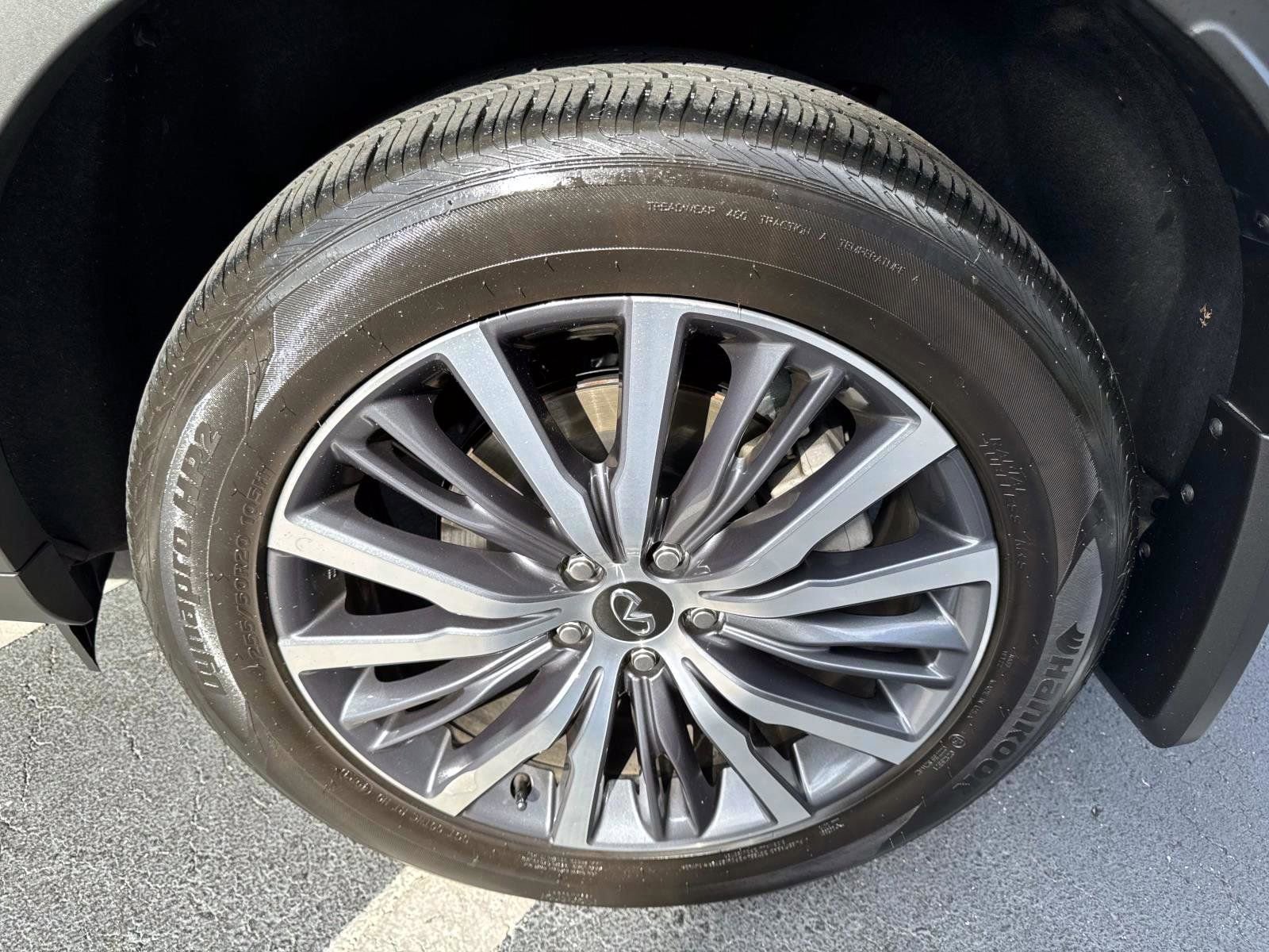 Certified 2025 INFINITI QX60 Sensory image 30