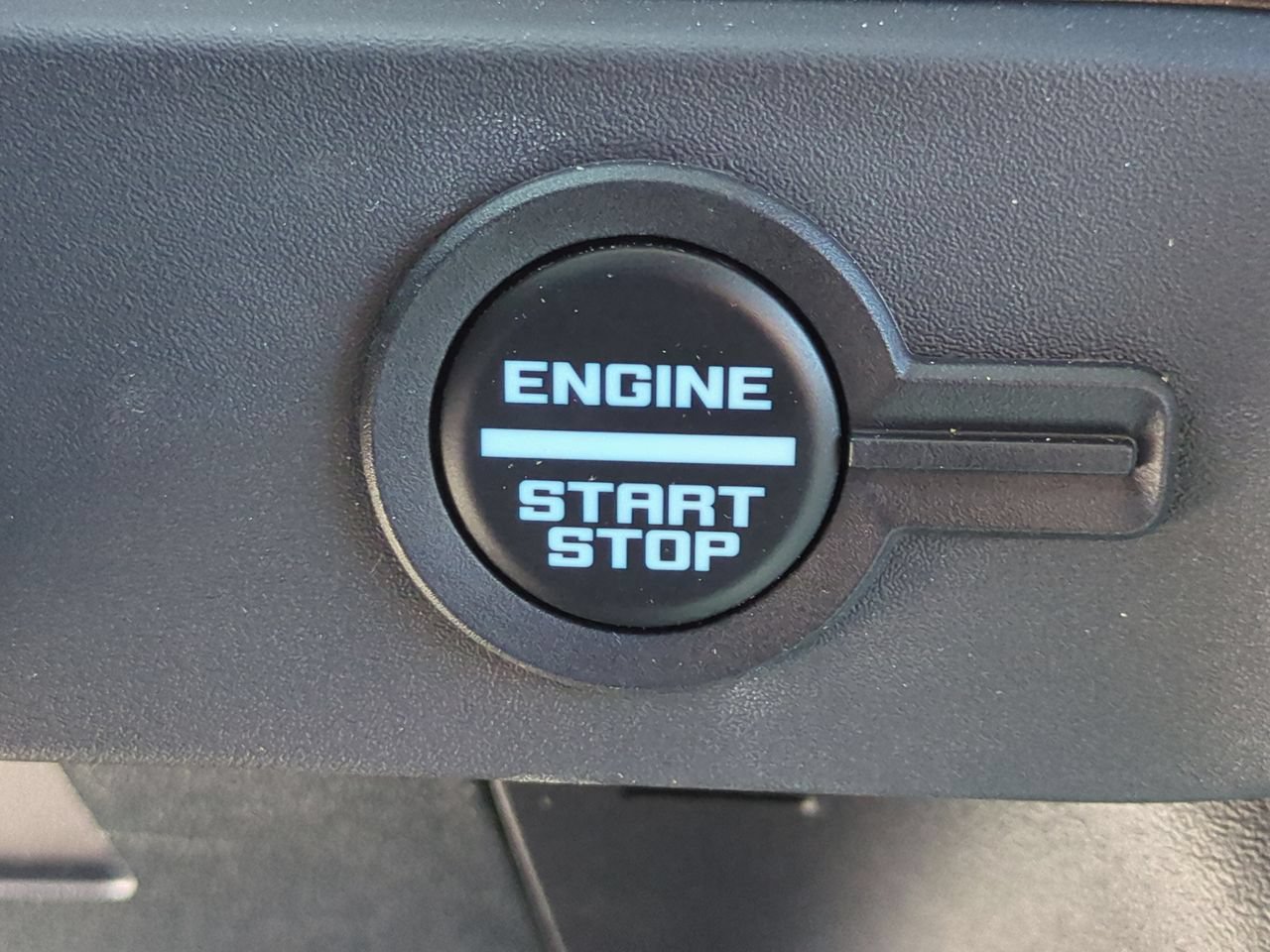 Used 2025 Ford Bronco Outer Banks AWD/4WD image 17