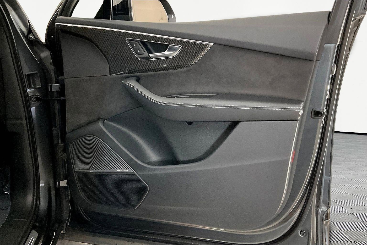 Used 2021 Audi SQ7 Prestige w/ Prestige Package image 28