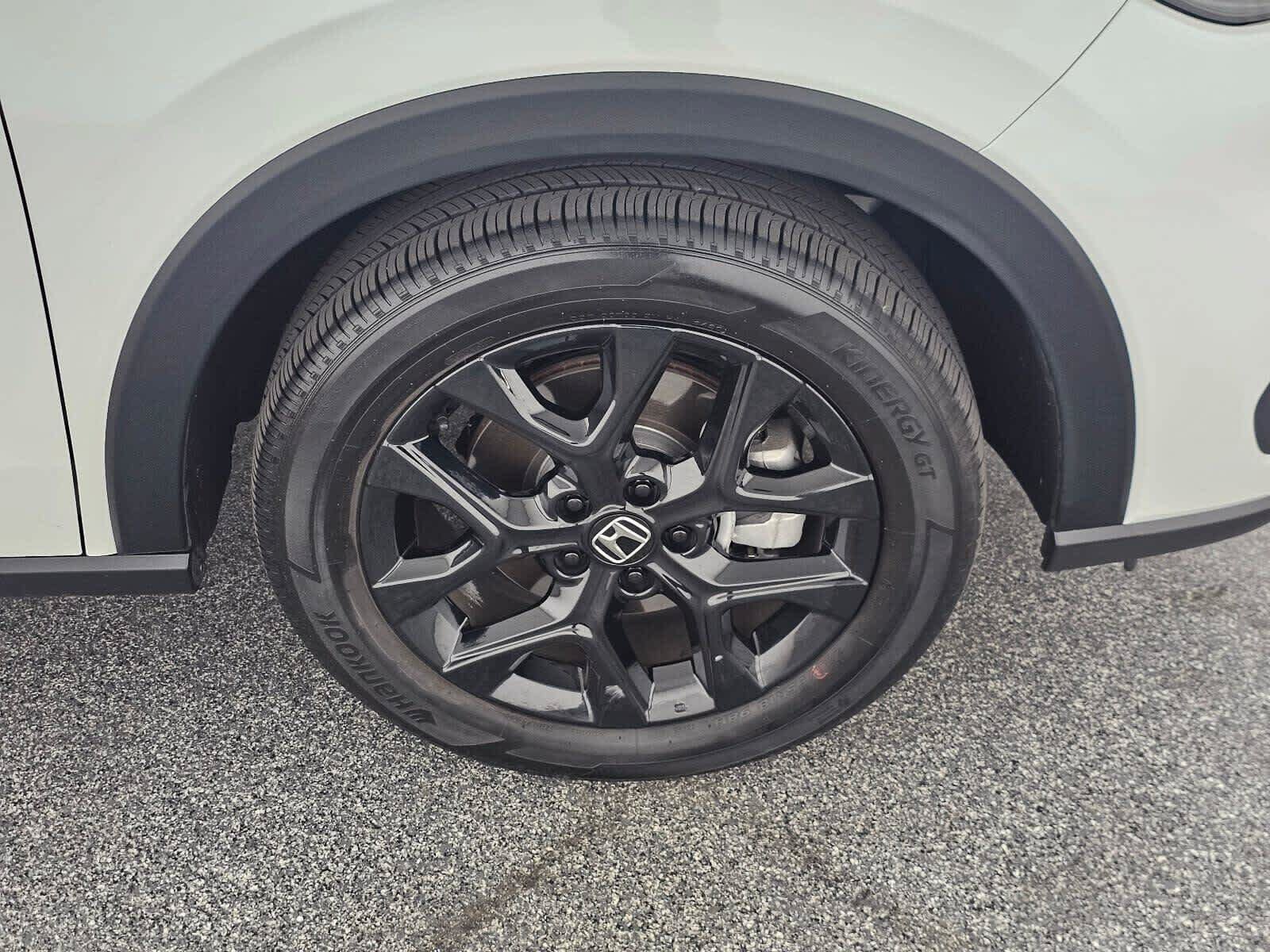 Used 2024 Honda HR-V Sport image 9