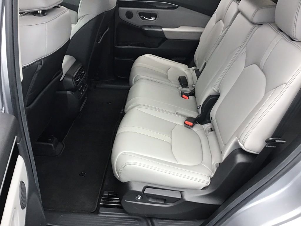 Used 2025 Honda Pilot EX-L image 14