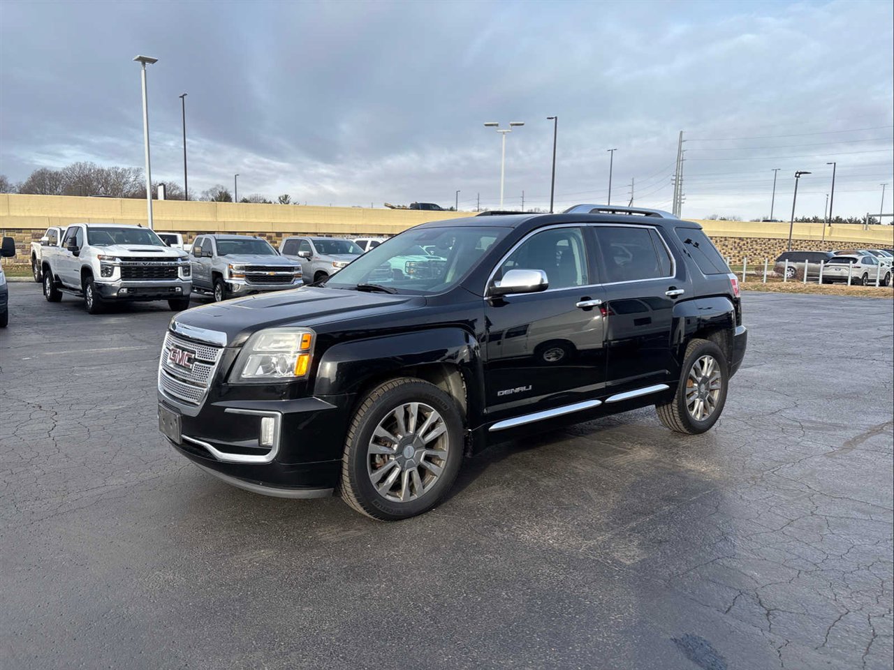 Used 2016 GMC Terrain Denali image 4
