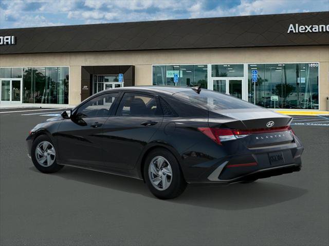 New 2026 Hyundai Elantra SE FWD image 5